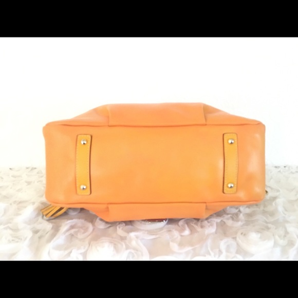 DOONEY AND BOURKE YELLOW LEATHER SHOULDER BAG - Picture 7 of 9